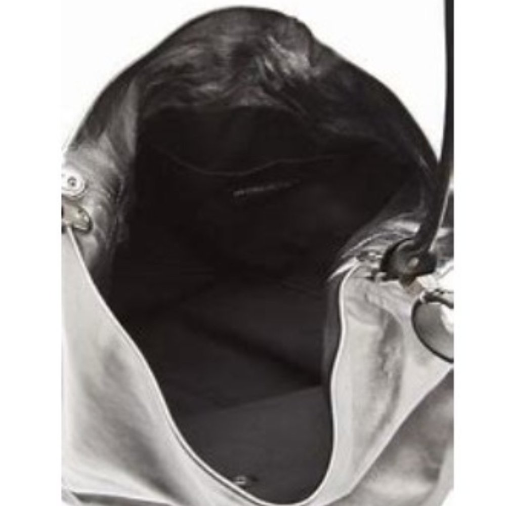 Ann Demeulemeester : Silver bag with removable, interchangeable straps - Picture 7 of 12